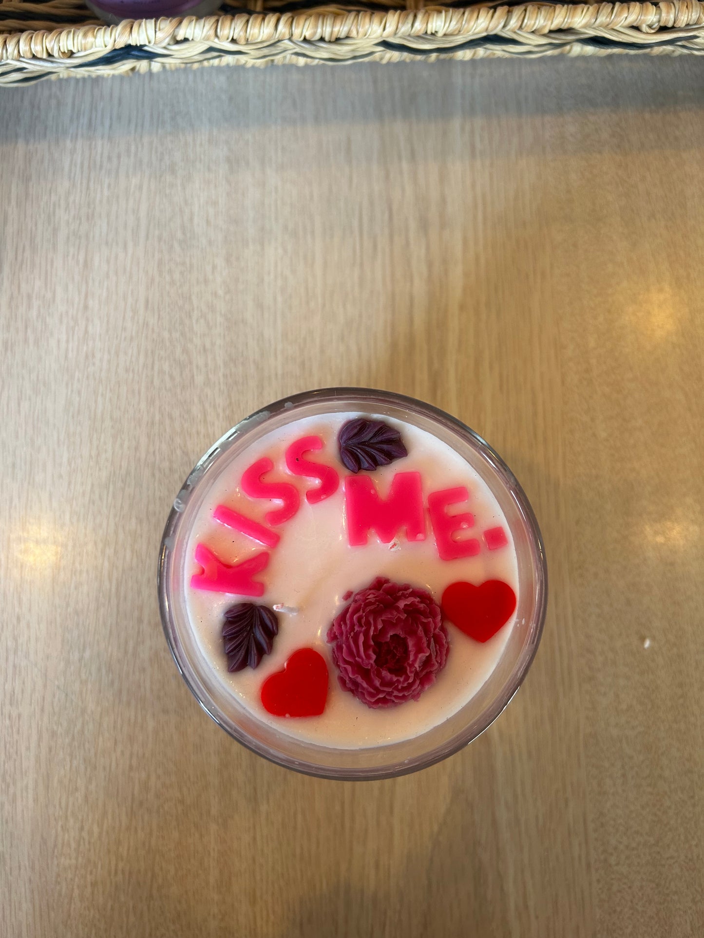 Valentines Violet Whispers 10 oz Candle