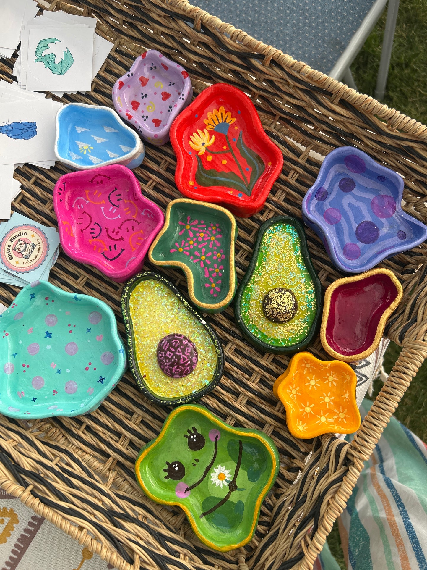 Ceramic jewelry holders
