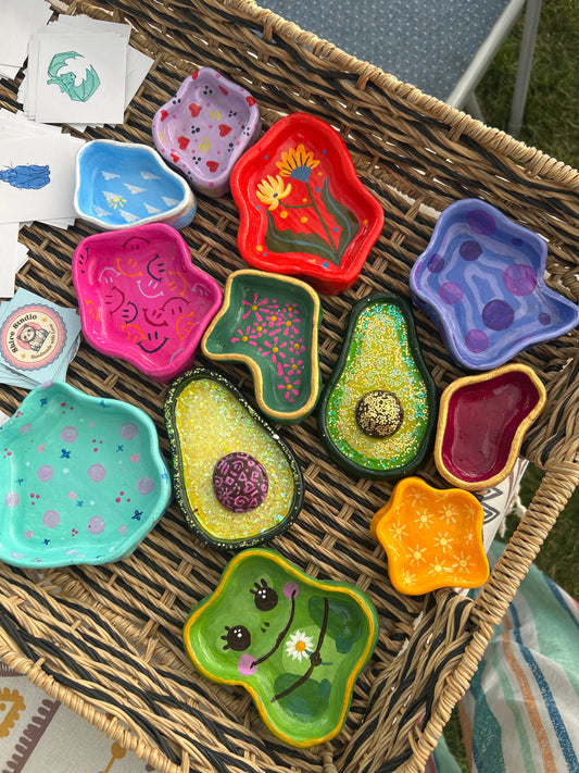 Ceramic jewelry holders